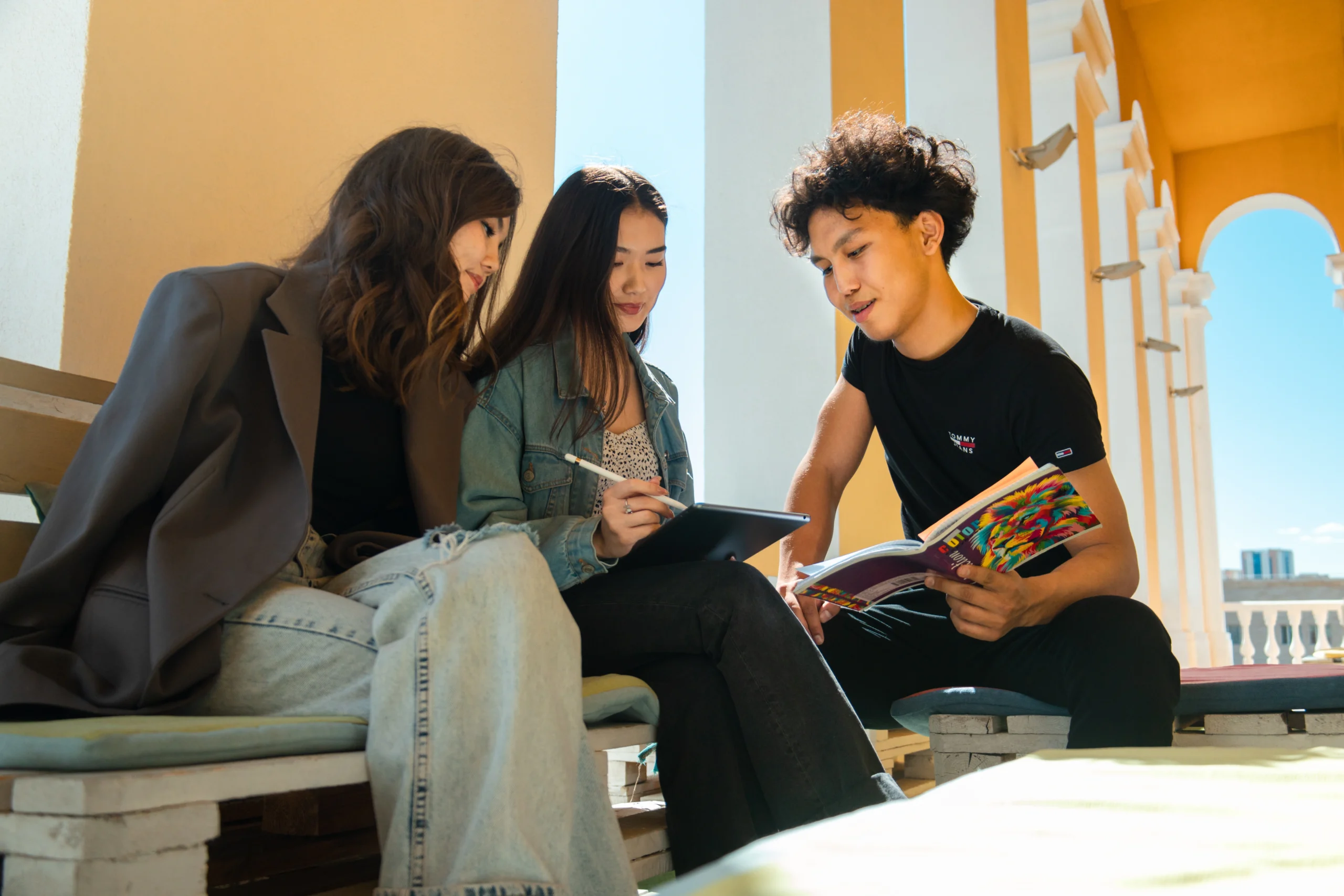 Мадина Абдрахмановамен академиялық жазылым бойынша офлайн-практикум