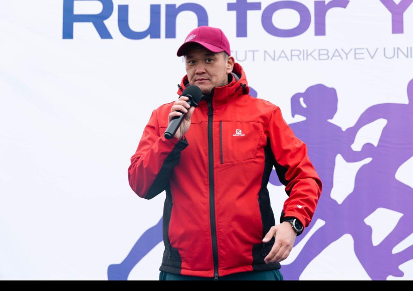 Сегодня в Триатлон парке состоялся благотворительный марафон RUN FOR YELDAR — MNU MARATHON 2024, организованный Maqsut Narikbayev University совместно с Федерацией Триатлона города Астаны