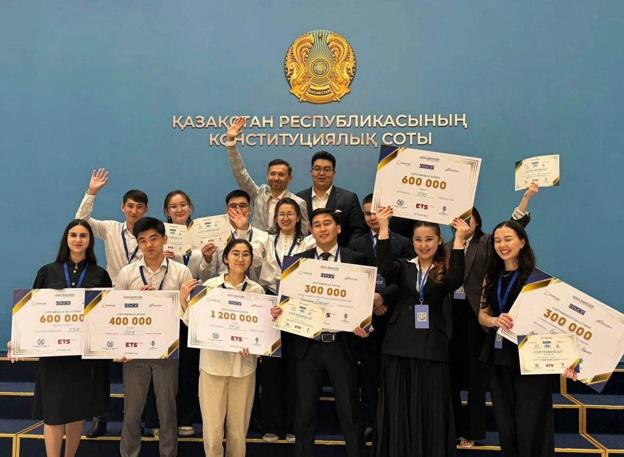 Студенты MNU стали лучшими на игровых судебных процессах Asia Zangeri 2025