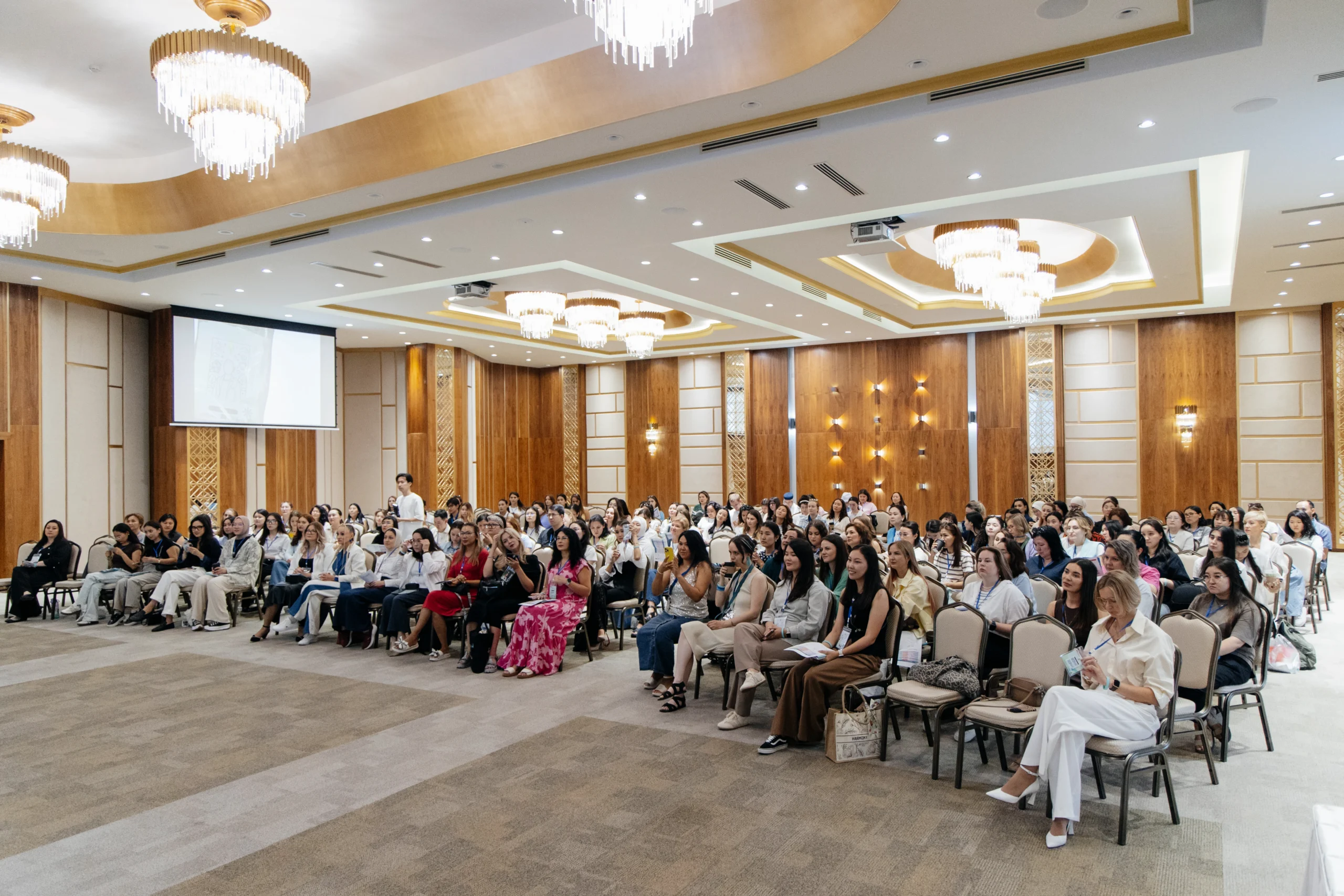 Over 200 Foreign Language Teachers Enhance Their Expertise at MNU