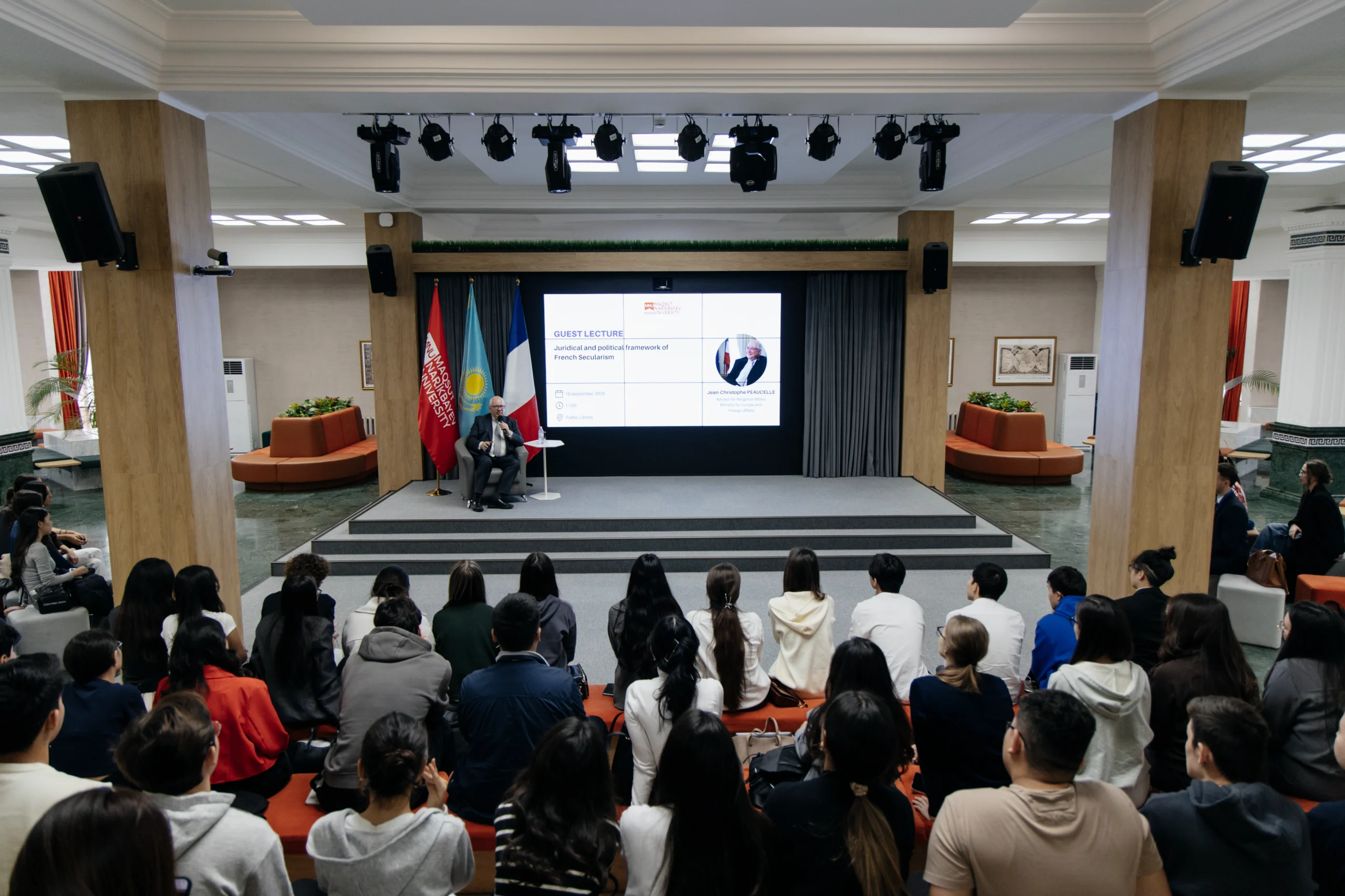 State and Religion: Lecture by French Diplomat Held at MNU