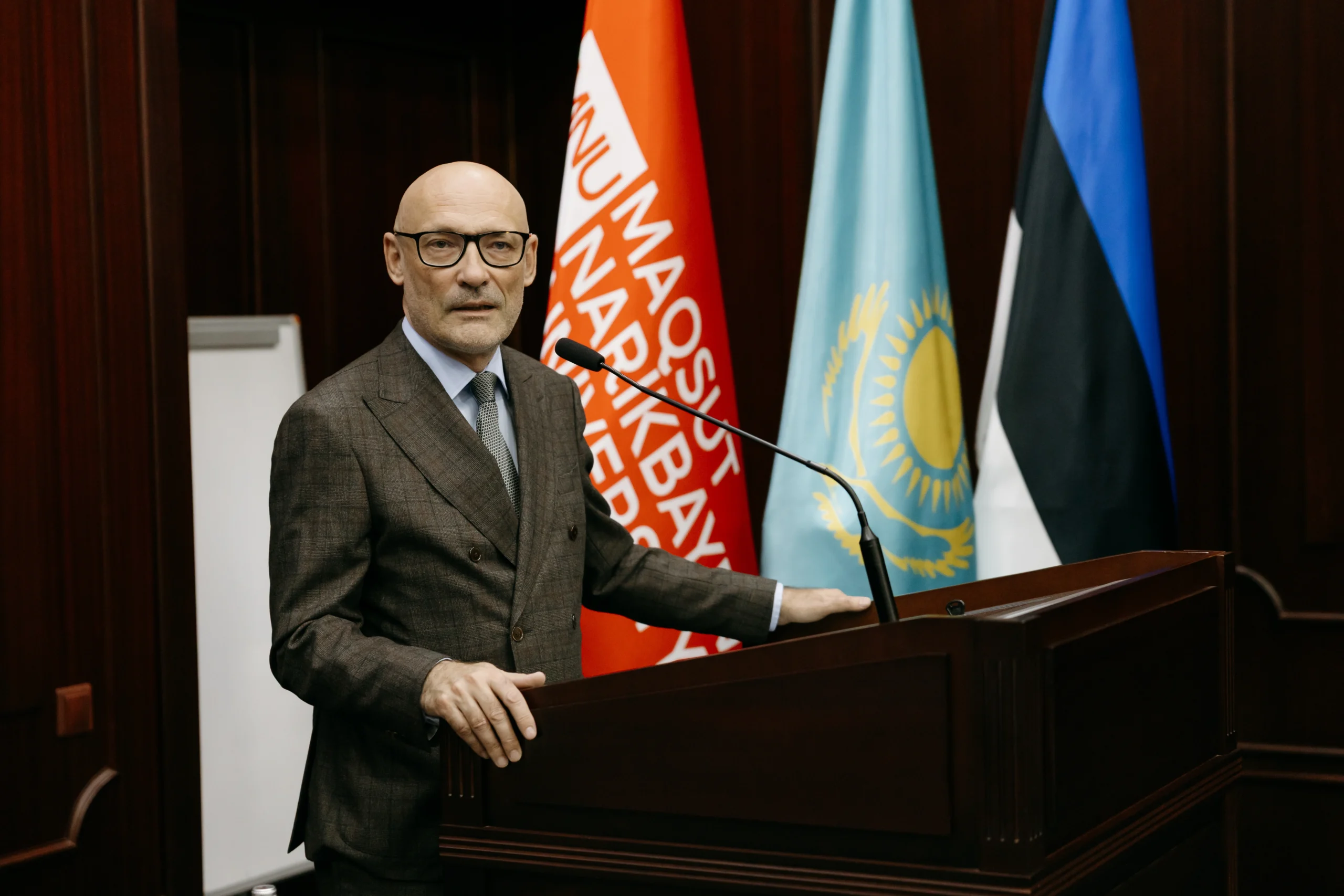 MNU-да Орталық Азия елдеріндегі Эстония Елшісі сөз сөйледі