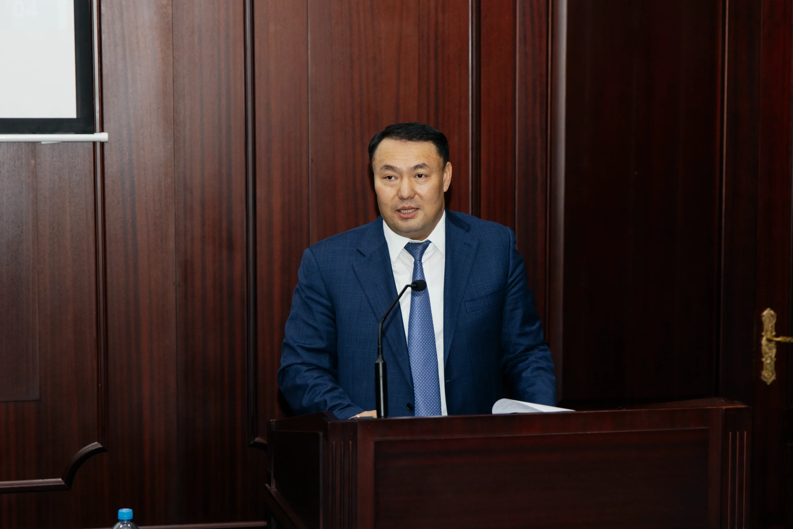 Future Lawyers Learn the Fundamentals of Investigating Economic Crimes