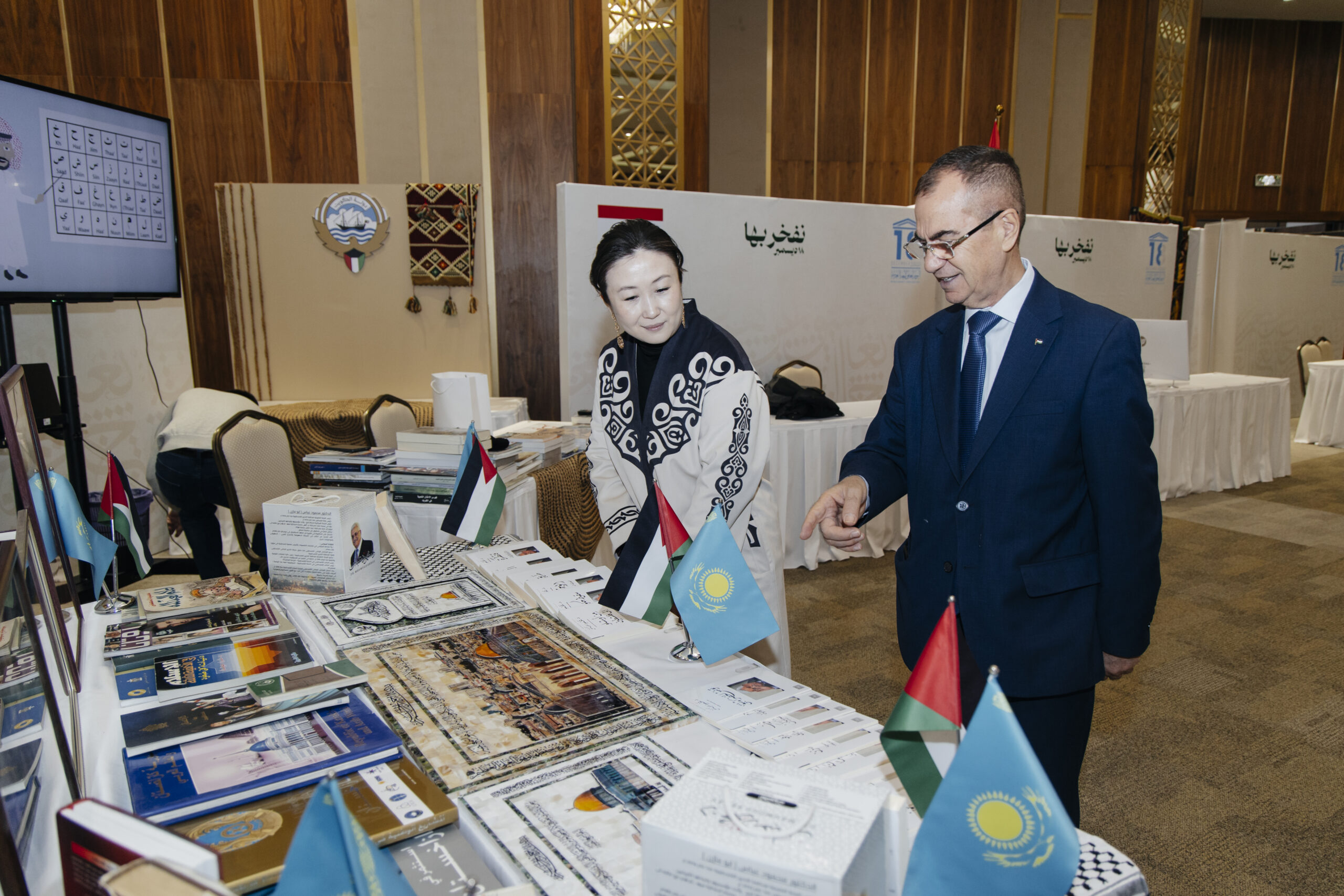 MNU-да Халықаралық араб тілі күніне орай көрме өтті