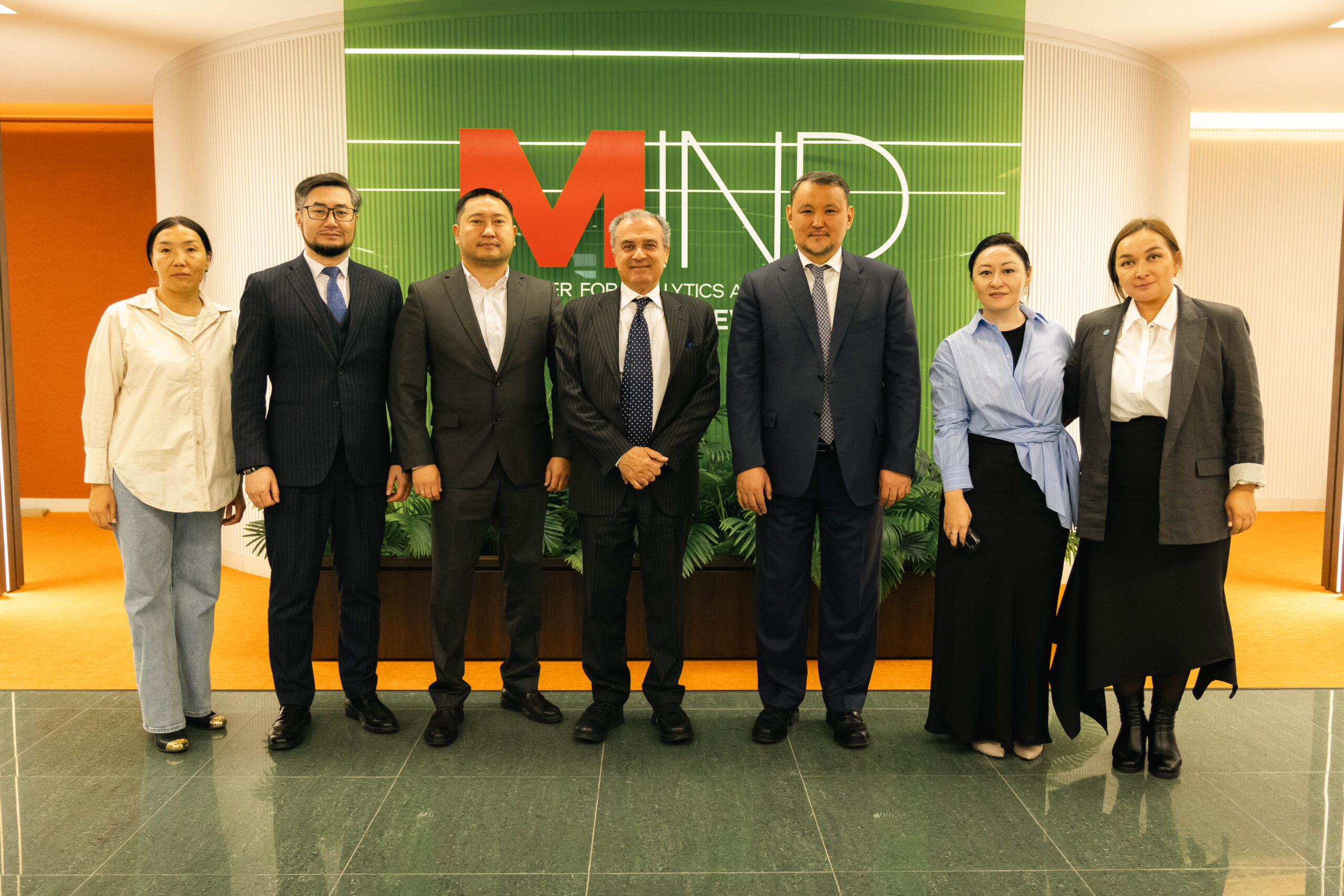 Итальянский медиамагнат в гостях у MNU