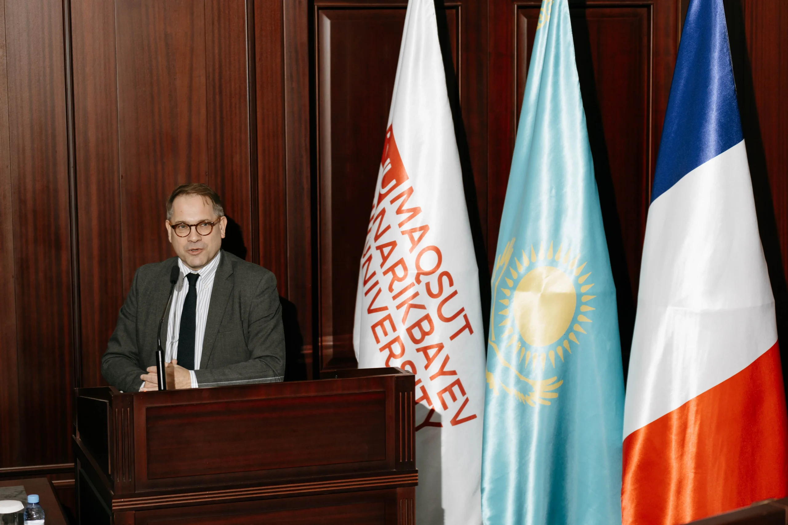GUEST LECTURE BY THE FRENCH AMBASSADOR SYLVAIN GUIAUGUÉ AT MAQSUT NARIKBAYEV UNIVERSITY