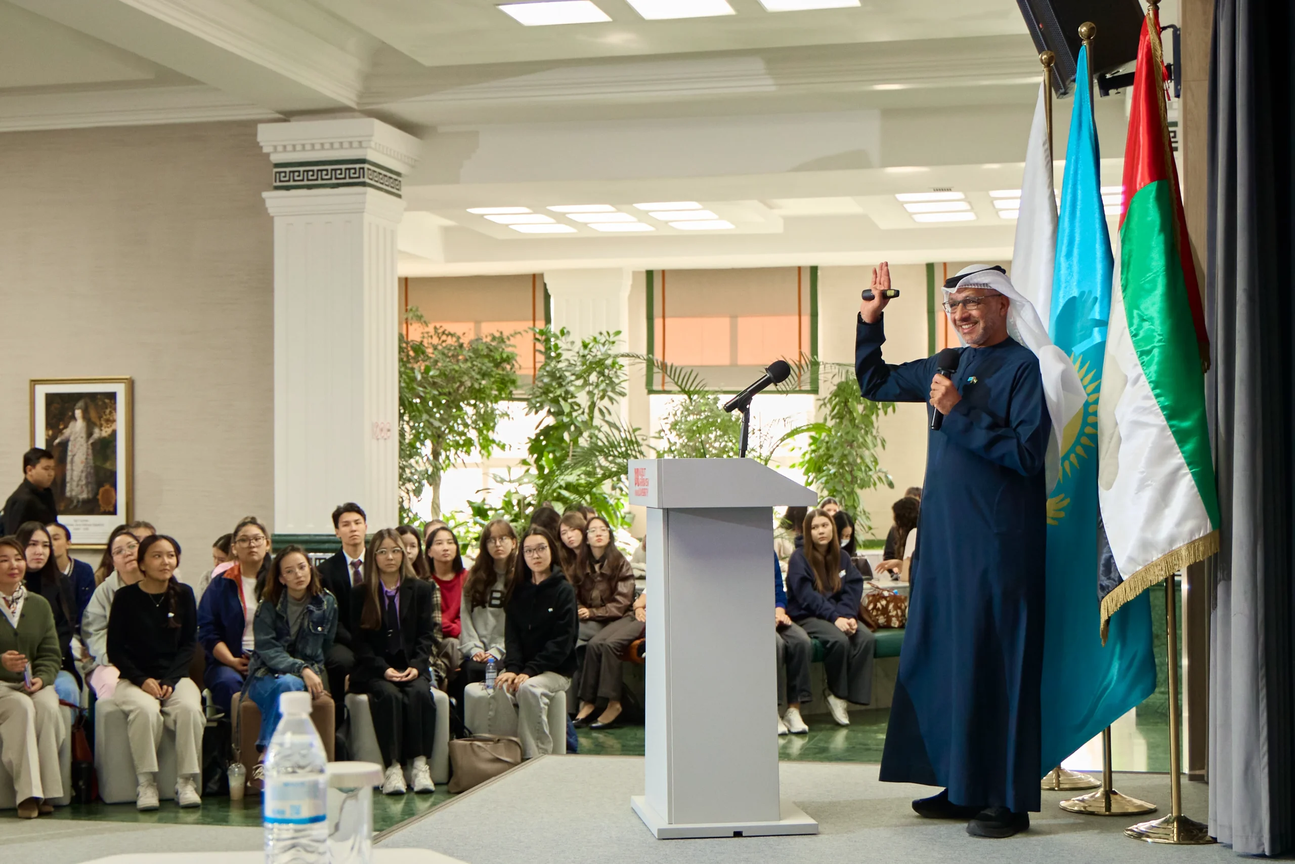 Head of the Sheikh Zayed Mosque Center Visits MNU