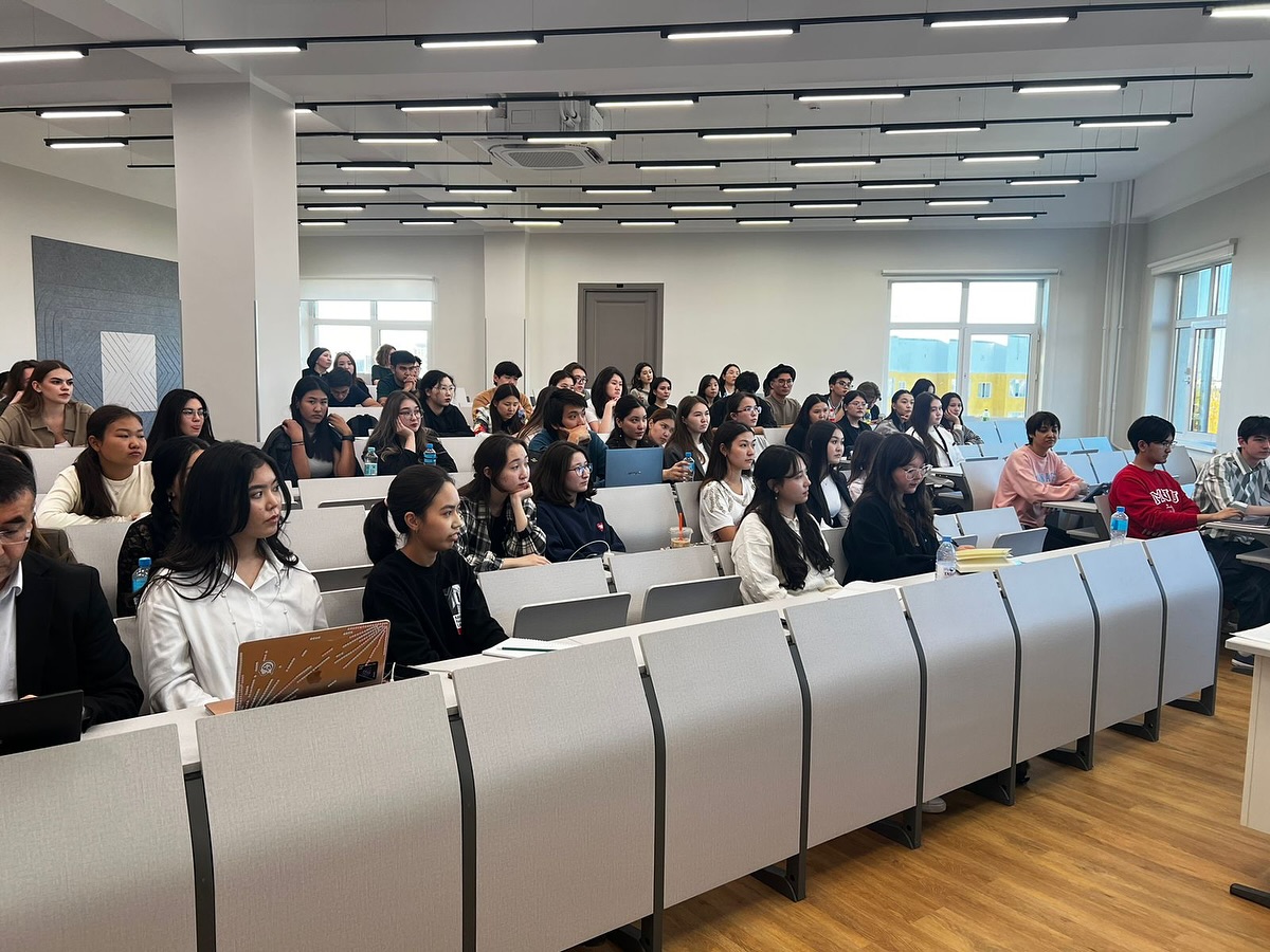 Maqsut Narikbayev University-де Human Rights in the Global Economy тренингтер сериясы сәтті басталды